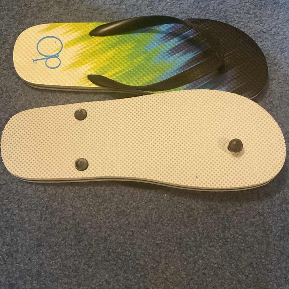 Men’s Flops - Picture 3 of 3